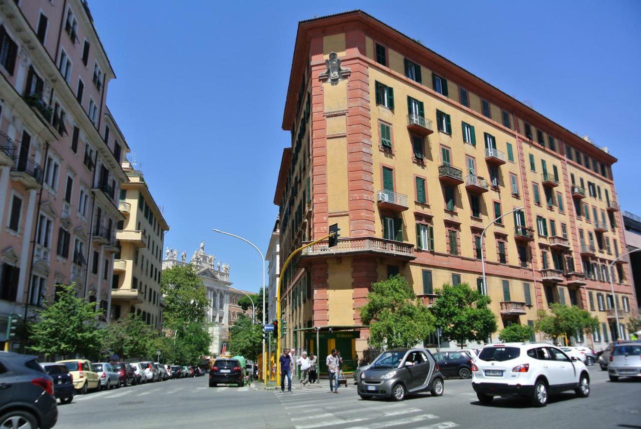 Beautiful Apartment In San Giovanni Close To Colosseo Rome Exterior photo