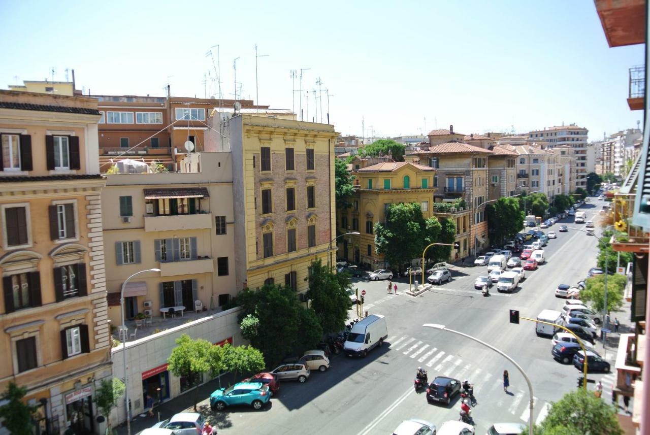 Beautiful Apartment In San Giovanni Close To Colosseo Rome Exterior photo