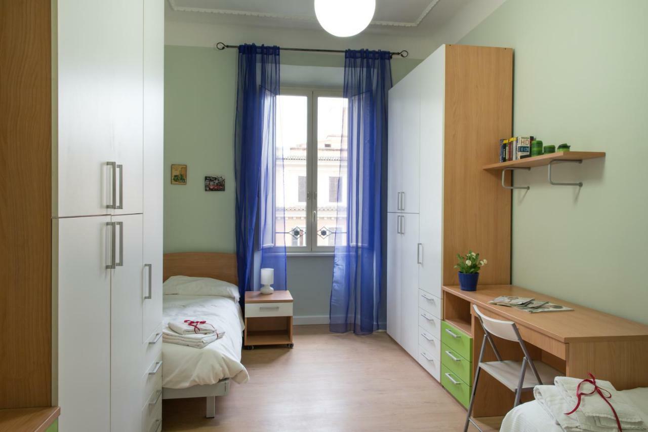 Beautiful Apartment In San Giovanni Close To Colosseo Rome Exterior photo