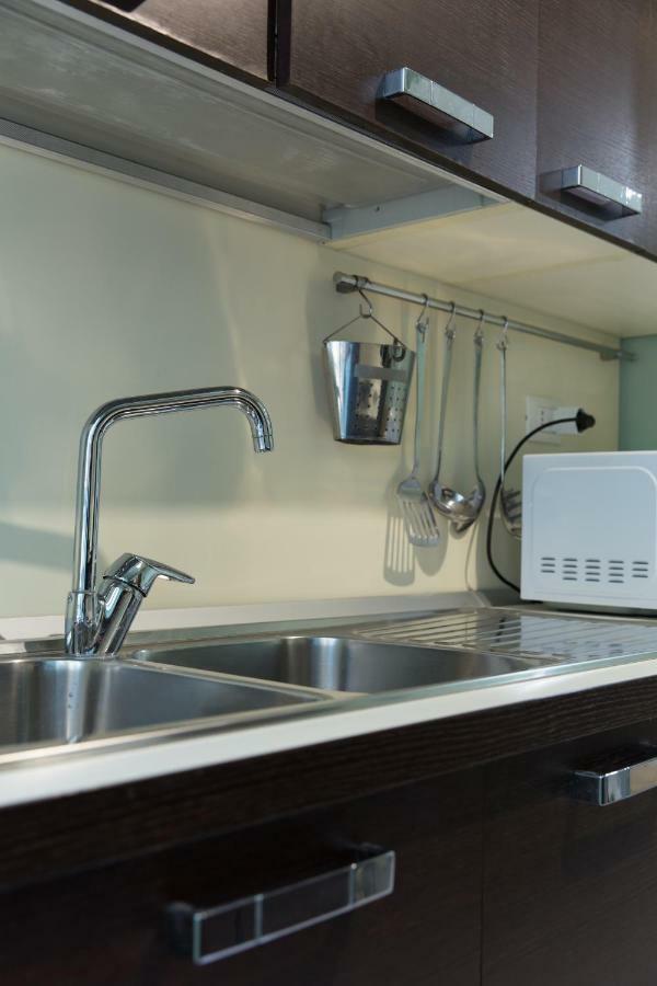 Beautiful Apartment In San Giovanni Close To Colosseo Rome Exterior photo