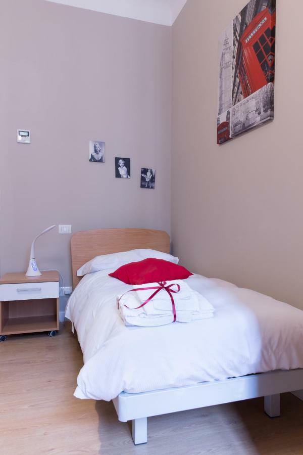 Beautiful Apartment In San Giovanni Close To Colosseo Rome Exterior photo